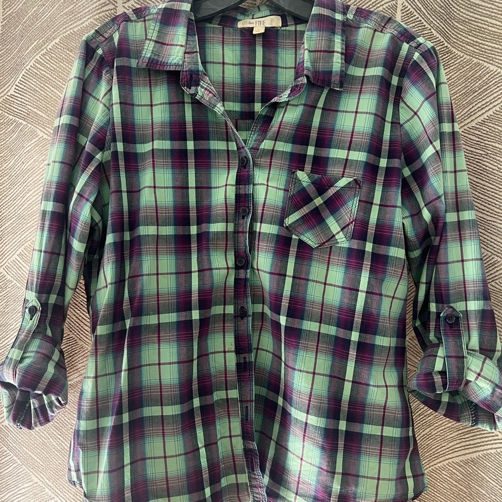 Plaid lightweight button top
